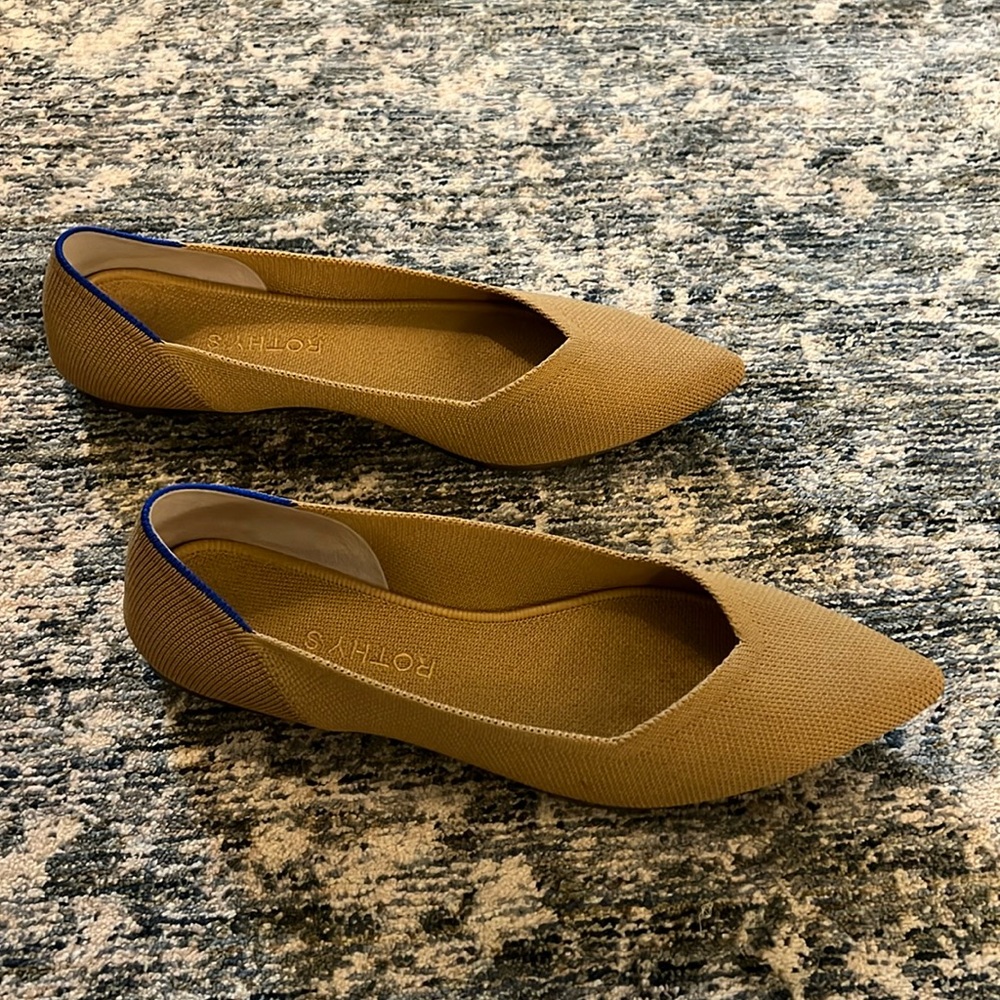 Rothy’s The Point - Camel - Size 10 - great condition!